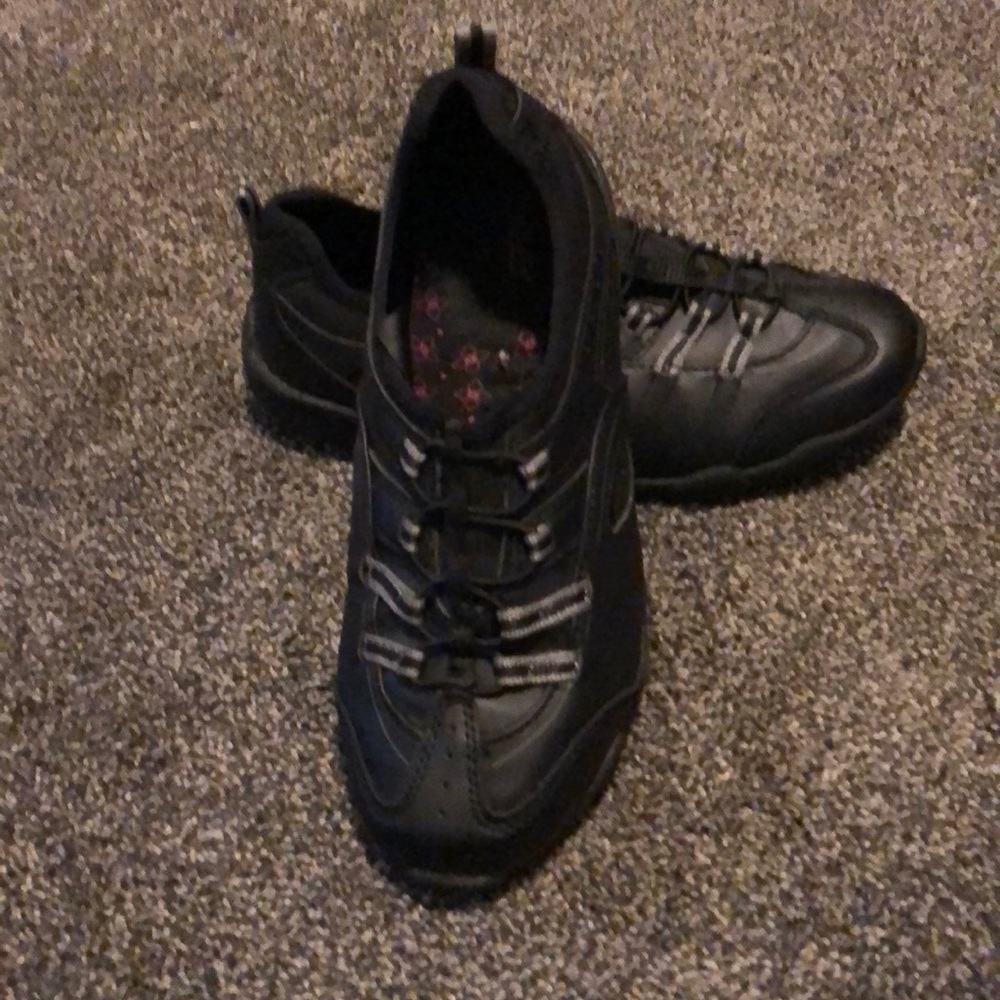 Tred Safe slip resistant shoes
